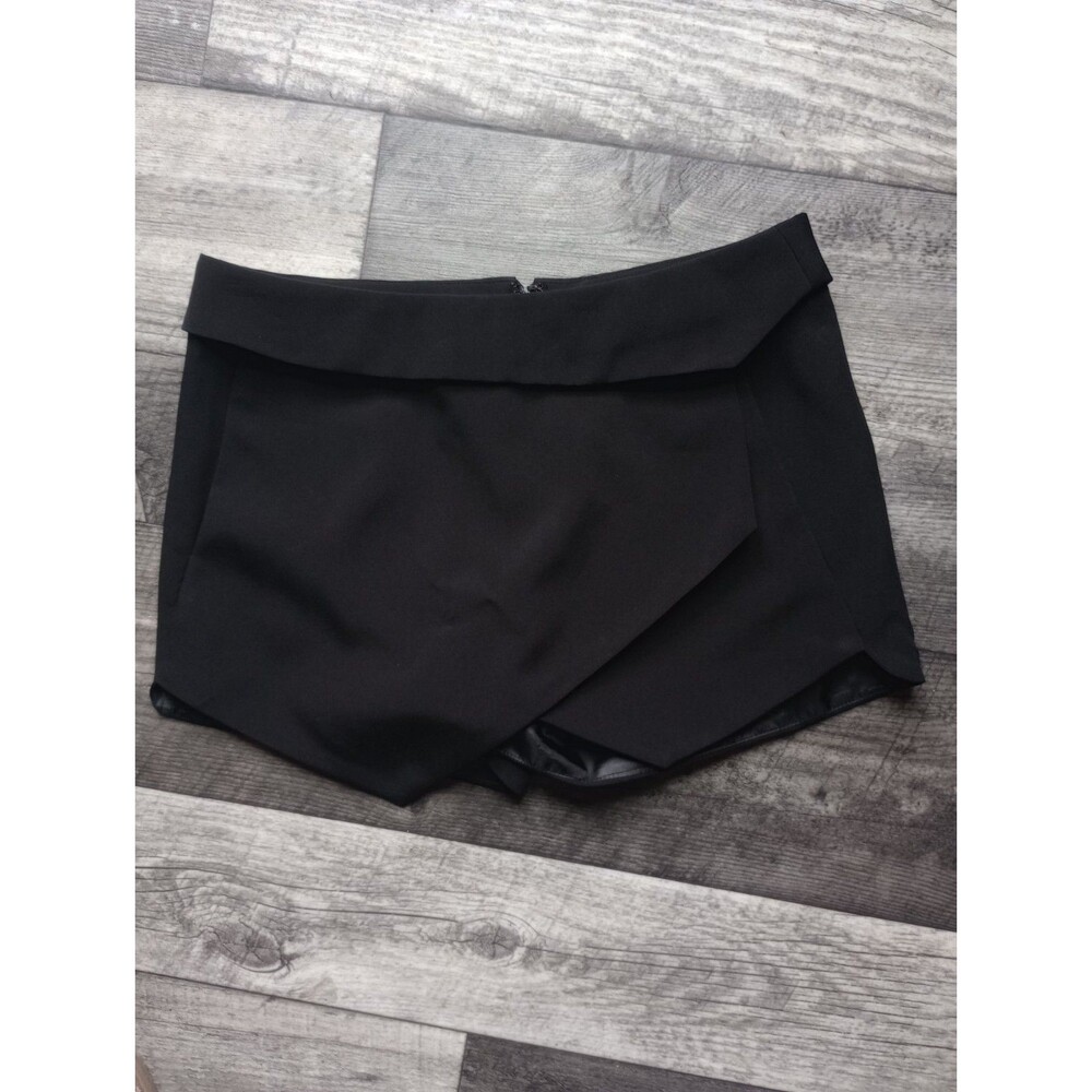 Forever 21 Women's S Black Asymmetrical Mini Skort With Zipper In The Back